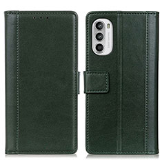 Coque Portefeuille Livre Cuir Etui Clapet N02P pour Motorola Moto Edge (2022) 5G Vert