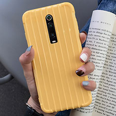 Coque Silicone Housse Etui Gel Line C03 pour Xiaomi Mi 9T Jaune