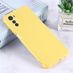 Coque Ultra Fine Silicone Souple 360 Degres Housse Etui pour Motorola Moto E32 Jaune