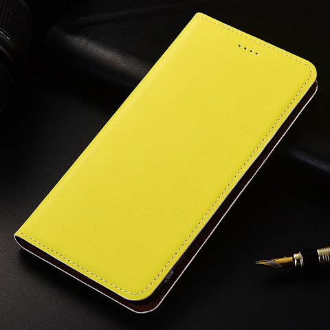 Coque Portefeuille Livre Cuir Etui Clapet H04 pour Apple iPhone 13 Jaune