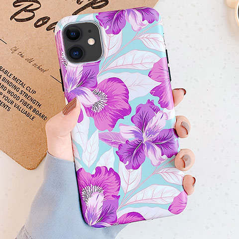 Coque Silicone Fleurs Souple Couleur Unie Etui Housse S04 pour Apple iPhone 11 Violet