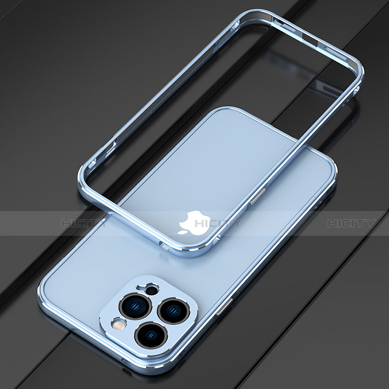 Coque Bumper Luxe Aluminum Metal Etui pour Apple iPhone 13 Pro Max Bleu Ciel Plus