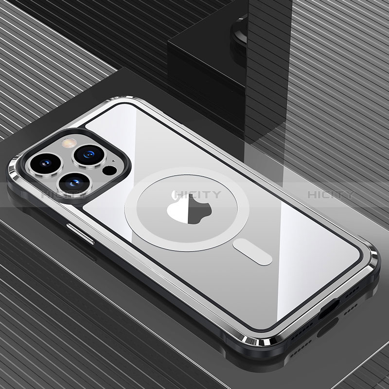 Coque Luxe Aluminum Metal Housse et Bumper Silicone Etui avec Mag-Safe Magnetic Magnetique QC1 pour Apple iPhone 13 Pro Max Argent Plus