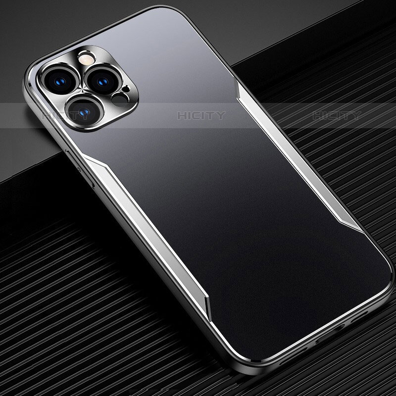 Coque Luxe Aluminum Metal Housse Etui M05 pour Apple iPhone 16 Pro Argent Plus