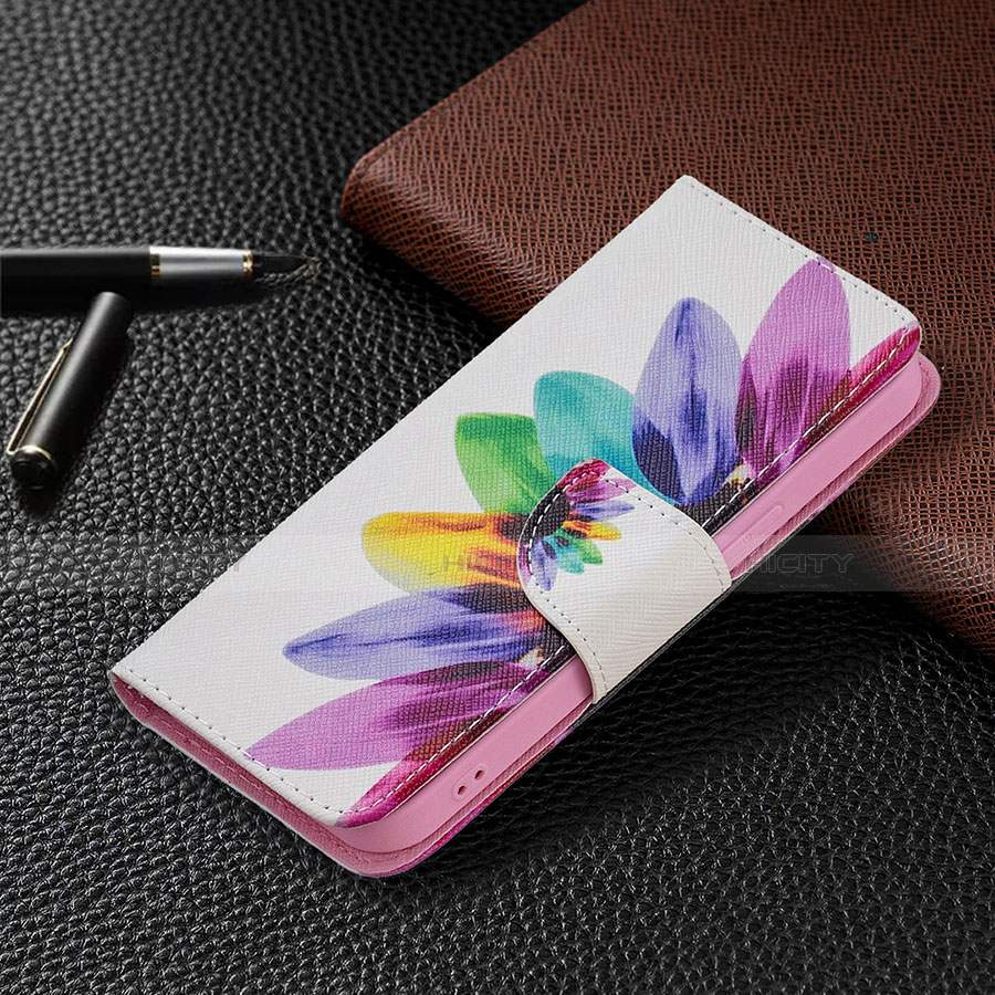 Coque Portefeuille Fleurs Livre Cuir Etui Clapet L01 pour Apple iPhone 13 Colorful Plus