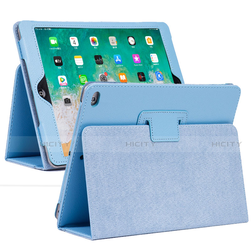 Coque Portefeuille Livre Cuir Etui Clapet L04 pour Apple iPad 10.2 (2020) Bleu Clair Plus