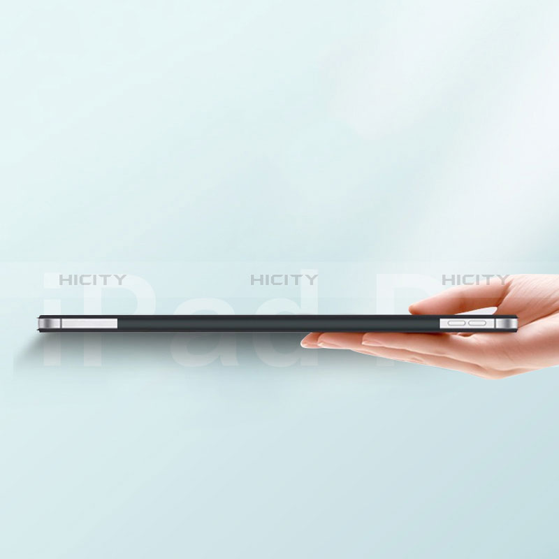Coque Portefeuille Livre Cuir Etui Clapet P04 pour Apple iPad Pro 11 (2022) Noir Plus