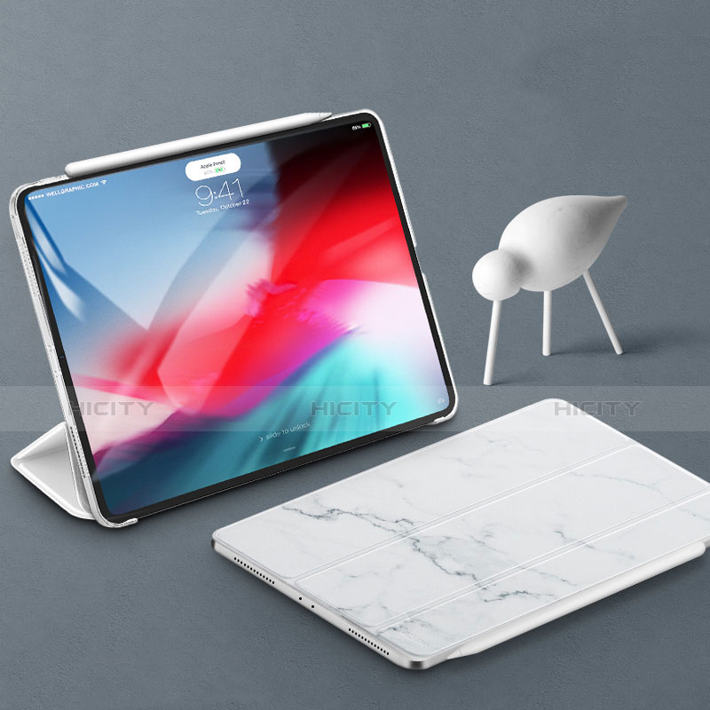 Coque Portefeuille Livre Cuir Etui Clapet pour Apple iPad Pro 11 (2018) Blanc Plus