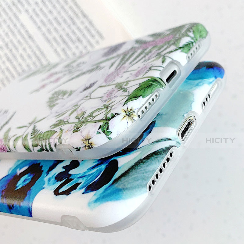 Coque Silicone Fleurs Souple Couleur Unie Etui Housse S05 pour Apple iPhone 11 Plus