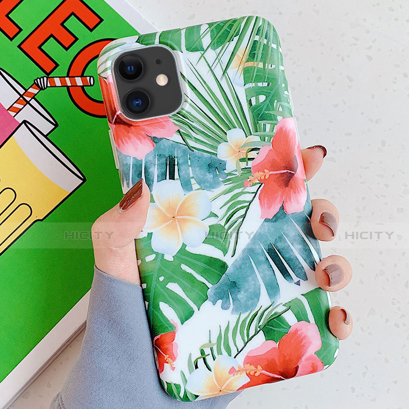 Coque Silicone Fleurs Souple Couleur Unie Etui Housse S06 pour Apple iPhone 11 Vert Plus