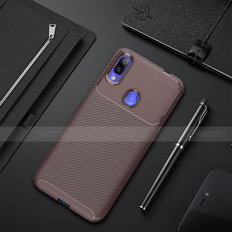 Coque Silicone Housse Etui Gel Serge pour Xiaomi Redmi 7 Marron Plus