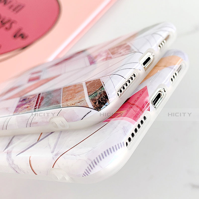 Coque Silicone Motif Fantaisie Souple Couleur Unie Etui Housse S07 pour Apple iPhone 11 Plus