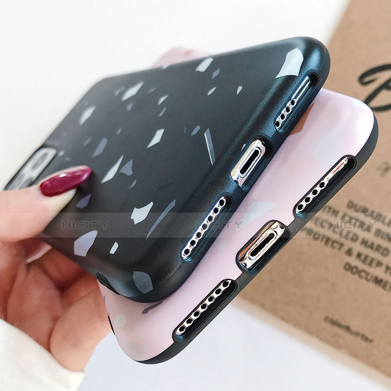 Coque Silicone Motif Fantaisie Souple Couleur Unie Etui Housse S12 pour Apple iPhone 11 Plus