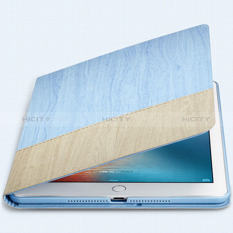 Etui Portefeuille Livre Cuir L02 pour Apple New iPad 9.7 (2018) Bleu Ciel Plus